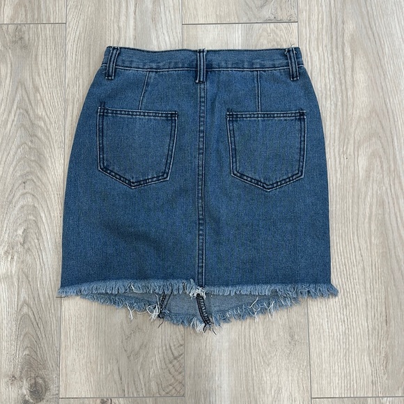 Jeans skirt with pearls - Picture 2 of 2